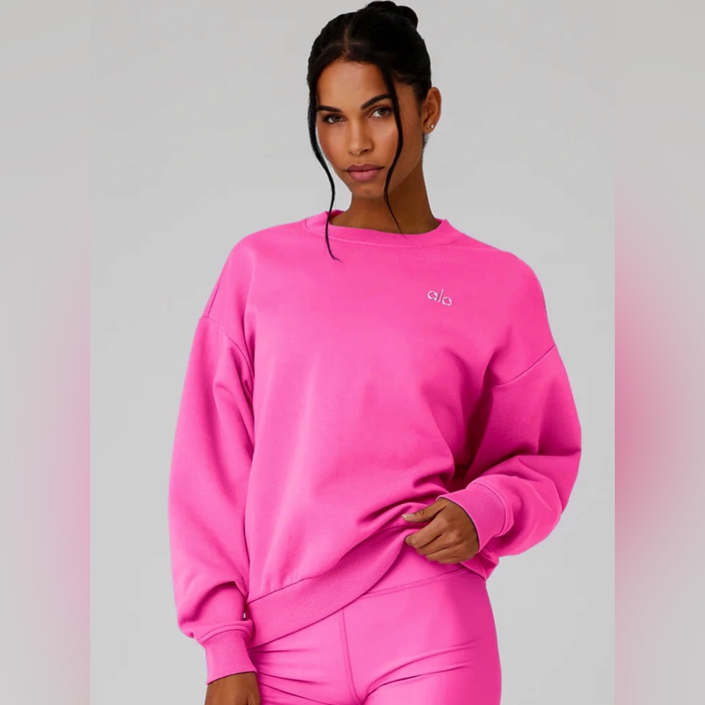 Alo Yoga Accolade Crew Neck Pullover in Paradise Pink